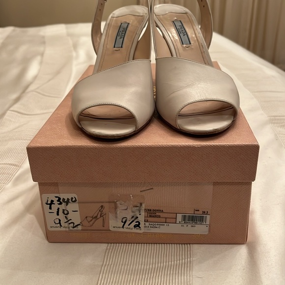 PRADA WHITE SHOE - Picture 6 of 6